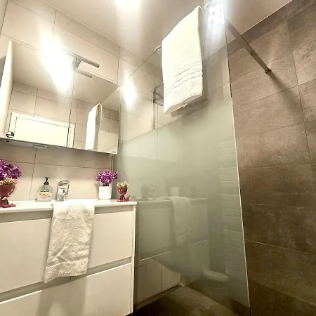 Apartment Charming 2br Flat In