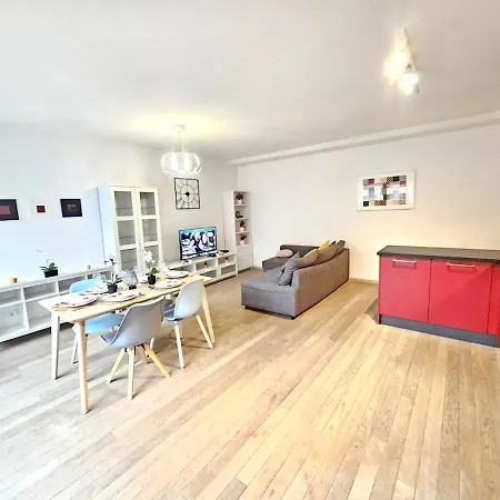 Charming 2br Flat In